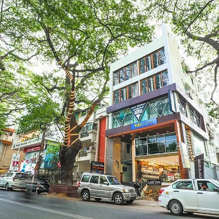 Fabhotel Frazer Suites - Nr Bangalore Cantt Railway Station